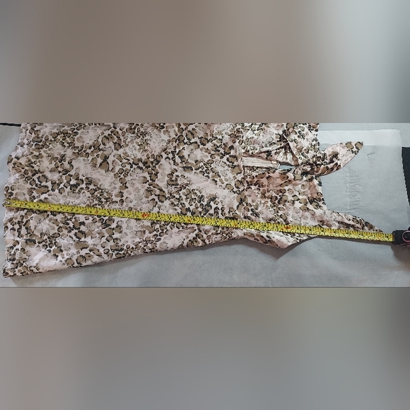 Dress - Picture 6 of 8